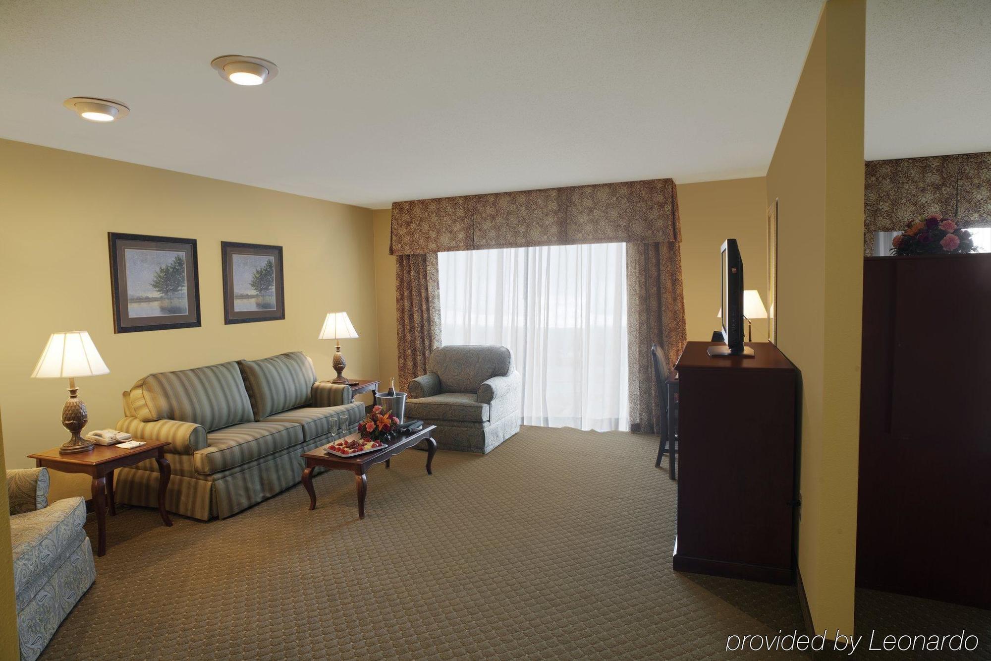 Fredericksburg Hospitality House Hotel Room photo