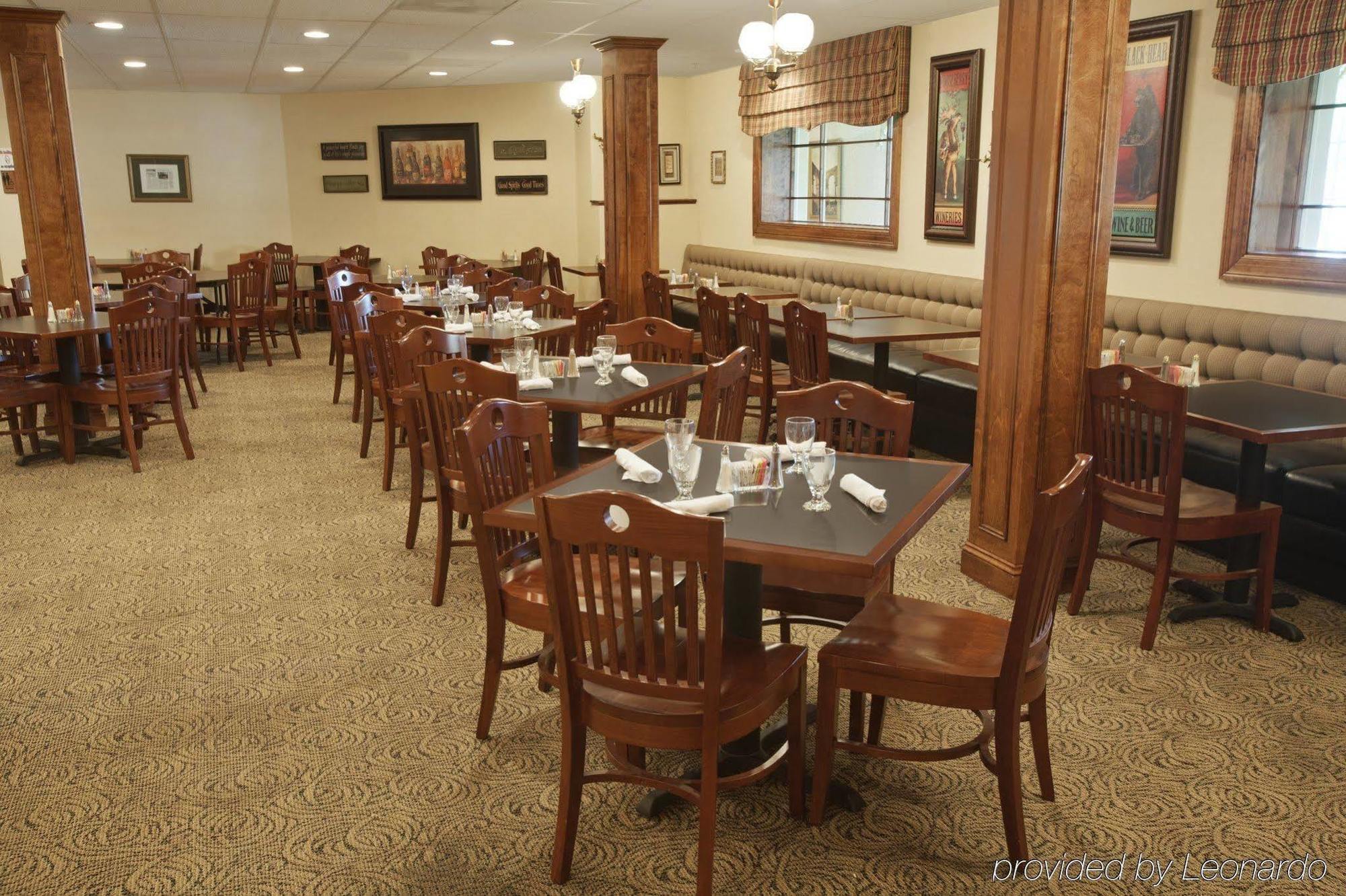 Fredericksburg Hospitality House Hotel Restaurant photo